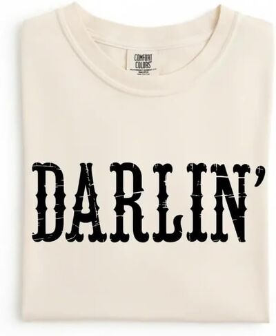 Darlin’ T-Shirt- Country Girl Shirt with Vintage Western Design-Celebrate Your Cowgirl Spirit at Concerts in Saudi Arabia
