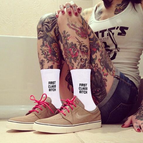 Show off Funny Colorful Novelty Socks ，Gag Christmas Gifts for Men and Women New Year in Saudi Arabia