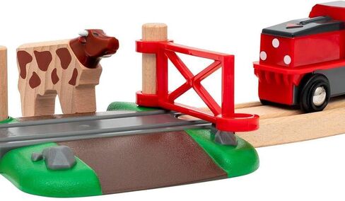 BRIO 33984 Animal Farm Set - Engaging Wooden Toy Train Set for Kids | Enhances Motor Skills | FSC-Certified Wood | Ideal for Ages 3 and Up in Saudi Arabia