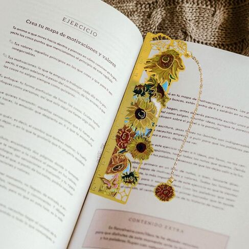 3 Pieces Metal Bookmarks Come with a Pendant and Centimeter Ruler, Golden Hollow Bookmark, Oil Painting Style Floral Theme Bookmarks, Learning and Office Supplies in Saudi Arabia