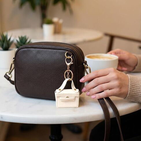 4 قطع من سلسلة مفاتيح حقيبة الظهر الصغيرة، 4 ألوان حقيبة محفظة للعملات المعدنية للنساء، حقيبة أحمر الشفاه من جلد البولي يوريثان، سلسلة مفاتيح لتغيير الحقيبة مع أبازيم لإكسسوارات حقيبة مستحضرات التجميل in Kuwait