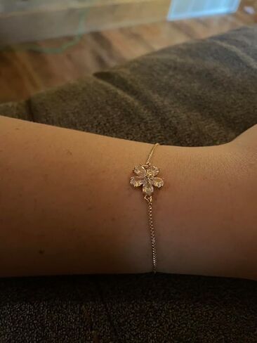 Gold Adjustable Cubic Zirconia Flower Drawstring Bracelet - Crystal Diamond Floral Hand Chain Jewelry for Women | Luxurious Adjustable Flower Bracelet for Date Nights, Valentine's Gifts & Daily Wear in Kuwait