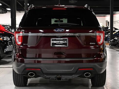 لـ 2011-2019 Ford Explorer & 2013-2017 Police Interceptor Steel Class 3 وصلة مقطورة 2 بوصة جهاز استقبال سحب خلفي (نسيج أسود) in Kuwait