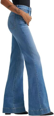 Wrangler Women's Bespoke Bristol High Rise Trouser in Saudi Arabia