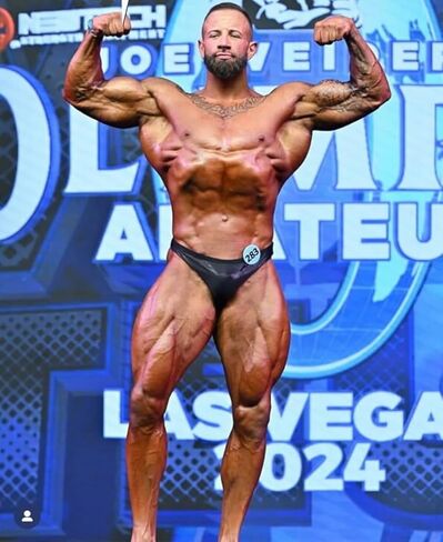 Men’s Bodybuilding Posing Trunks – Classic Physique Style in Anaconda Material | IFBB & NPC Approved in Saudi Arabia