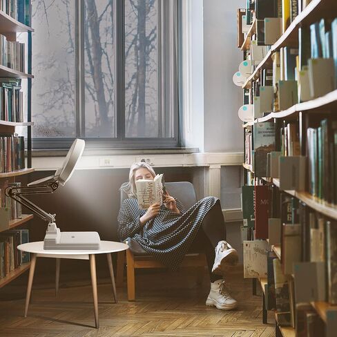 مصباح مكبر LED، مصباح مكتب مكبر 10X، 4200 لومن، عدسة زجاجية مكبرة 5 بوصة، مصابيح LED ساطعة 120 قطعة، ذراع مصباح من الفولاذ المقاوم للصدأ قابل للتعديل للقراءة، والحرف، والحياكة، ومنضدة عمل المكتب in Kuwait