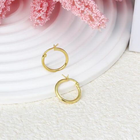 Gold-Plated Lightweight Hoop Earrings for Women – Classic 20mm & 30mm Gold Hoops, Everyday Minimalist Jewelry in Saudi Arabia