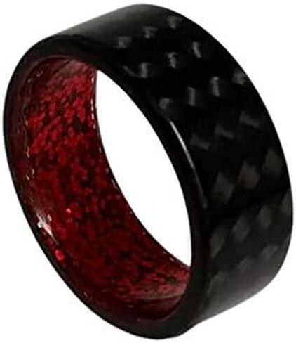 حزام حلقي مصنوع يدويًا - خاتم من ألياف الكربون للرجال أو النساء مع تصميم داخلي أحمر لامع، لمسة نهائية غير لامعة أو شديدة اللمعان، متين، مقاوم للماء، مقاسات 4-16، عرض نطاق مخصص in Kuwait