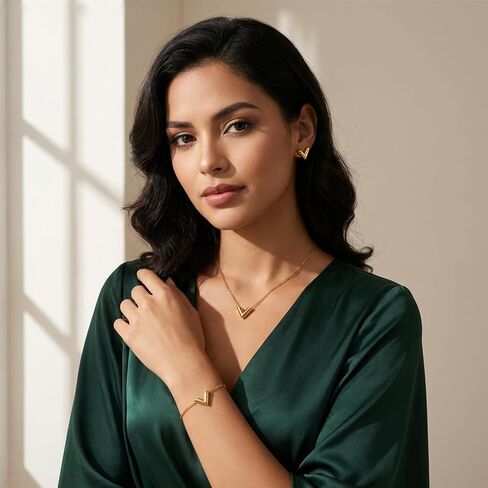 مجموعة مجوهرات مطلية بالذهب عيار 18 قيراط حرف V مكونة من 3 قطع للنساء - أقراط سوار من الفولاذ المقاوم للصدأ قابلة للتعديل وخالية من التشويه، لا تسبب الحساسية وخالية من النيكل والرصاص مجوهرات للاستخدام اليومي، هدية لعيد الميلاد وعيد الأم in Kuwait