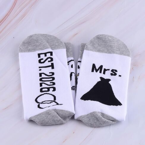 مجموعة جوارب للأزواج من CMNIM Mr And Mrs Est 2026 هدية زفاف سألت قلت نعم مستقبل السيد والسيدة هدايا للعروسين هدية خطوبة in Saudi Arabia