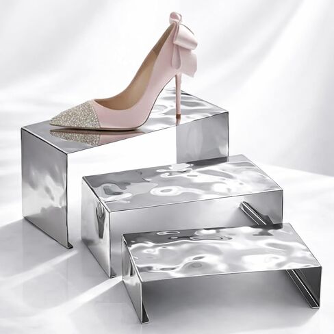 حامل عرض المحفظة، مجموعة من 3 رافعات عرض من الفولاذ المقاوم للصدأ ذات نسيج مموج لحقائب اليد والمحافظ والأحذية والعطور وأرفف الخزانة وعدادات البوتيك واستخدام التجزئة (ذهبي) in Kuwait