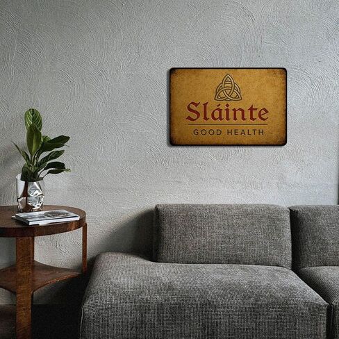 علامة Sláinte Good Health مقاس 8x12 بوصة - ديكور جدار أيرلندي عتيق مع فن رمز ريفي - علامة Slainte للبار أو الحانة أو المطبخ - هدية أيرلندية لتزيين كهف المنزل أو الرجل in Kuwait