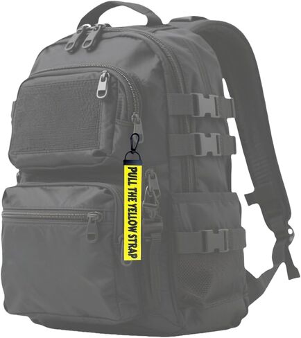 عبوتان من سلسلة المفاتيح ذات الحزام الأصفر، ملحق حديقة الملاهي الحنين للمفاتيح والحقائب، تذكار للحديقة الترفيهية in Kuwait