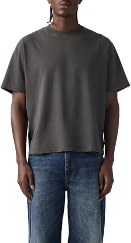 تي شيرت Levi's الكلاسيكي ذو الأكمام القصيرة للرجال in Saudi Arabia