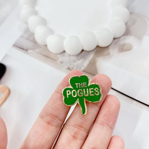The Pogues ثلاث أوراق البرسيم المينا بروش دبوس للنساء الرجال الأخضر لاكي شامروك التلبيب دبابيس الأيرلندية سلتيك الشرير الفرقة الشعبية الموسيقى شارة عيد القديس باتريك عطلة مهرجان دبابيس مجوهرات تذكارية in Saudi Arabia