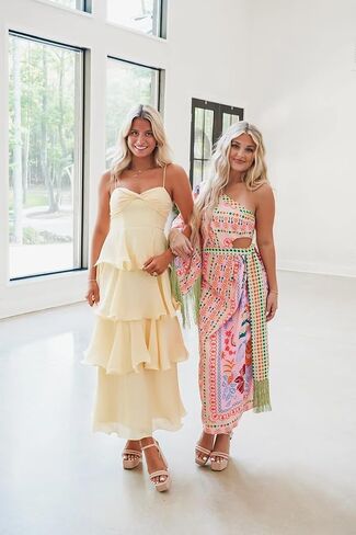 Women’s Tiered Ruffles Bridesmaid Dresses Chiffon Spaghetti Straps Pleated Formal Evening Gowns in Saudi Arabia