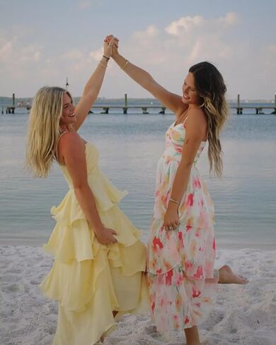 Women’s Tiered Ruffles Bridesmaid Dresses Chiffon Spaghetti Straps Pleated Formal Evening Gowns in Saudi Arabia