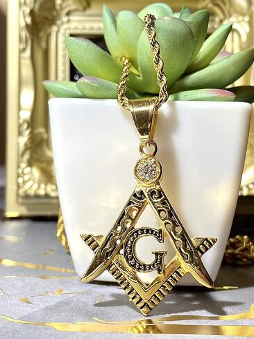 Freemason Masonic Pendant Necklace – 14k Gold Finish Iced Triangle G Charm with 2.5mm Rope Chain, Stainless Steel Symbolic Jewelry for Men & Women in Saudi Arabia