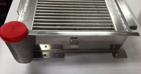 NEW Replacement AH219315, AH168324 Intercooler/Charge Air Cooler for John Deere Combine 9650 9660 9750 9996 in Kuwait