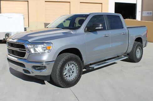 لوحات الجري من سلسلة Raptor بخطوات 6 بوصة من الألومنيوم بنمط OEM متوافقة مع Super Cab 15-26 F-150 17-26 F-260/F-350 Super Duty in Kuwait