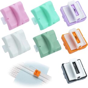 7 عبوات من شفرات إعادة التعبئة لقطع الورق A4 A5، قاطعة الشرائح للتشذيب الدقيق، تصميم وقائي محمل بالزنبرك، شفرة بديلة لقواطع الورق، تنطبق على قطع البطاقات والحرف اليدوية (7 ألوان) in Kuwait