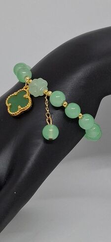 Lucky&Store GREEN 8mm Agate/Clover Leaf Stretch Bracelet in Gold Plated. Apple Green Agate 8mm Round Bracelet. Agate Bracelet. Clover Leaf Agate LOVER. in Saudi Arabia