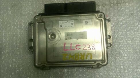 Engine ECM Control Module at Fits 16-17 Compatible with Hyundai Veloster 39131-2EYC7 391312EYC7 in Saudi Arabia