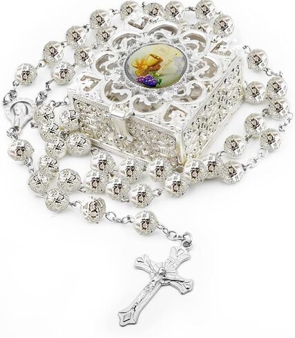 مجموعة مسبحة وصندوق المناولة الأولى للأولاد والبنات تتضمن صندوق مسبحة بمفصلات معدنية فضية مع تصميم الكأس والمضيف ومسبحة من الخرز الفضي in Kuwait