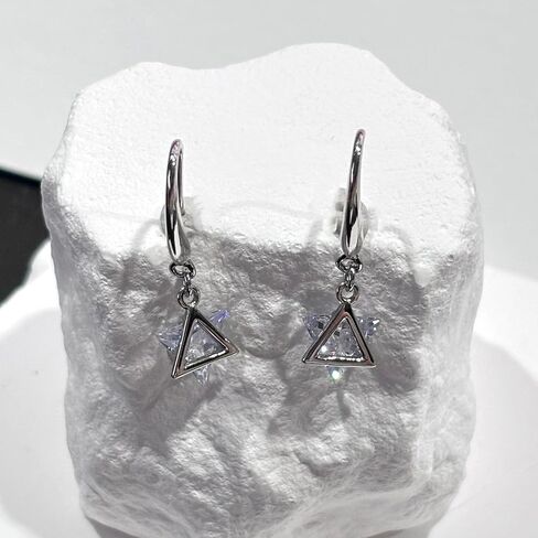 Silver Plated Star of David Dangle Earrings for Women Rhinestone Triangle Earrings Jewish Star-of-David Earring in Kuwait