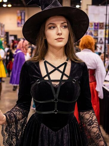 حمالة صدر نسائية من Fstrend باللون الأسود بدون كعب، حمالة صدر مرنة قابلة للتعديل، ملابس داخلية مثيرة على الطراز القوطي in Kuwait