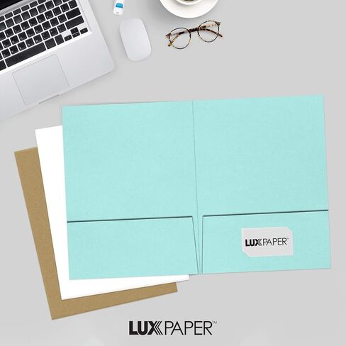 مجلدات العروض التقديمية من LUXPaper مقاس 9 × 12 بوصة | جيبين | كتان أزرق بحري | 100 رطل. الغلاف | 250 الكمية in Saudi Arabia