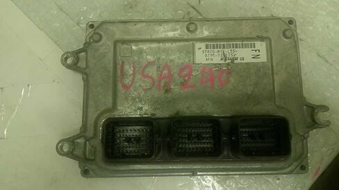 وحدة التحكم في المحرك ECM 1.8L تناسب 12 سيفيك 37820-R1Y-L55 37820R1YL55 in Kuwait