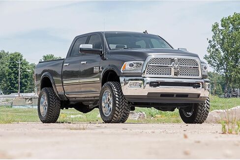 Rough Country 2.5" Lift Kit w/N3 Shocks for 2014-2018 Ram 2500 | Diesel - 31930 in Saudi Arabia