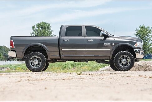Rough Country 2.5" Lift Kit w/N3 Shocks for 2014-2018 Ram 2500 | Diesel - 31930 in Saudi Arabia
