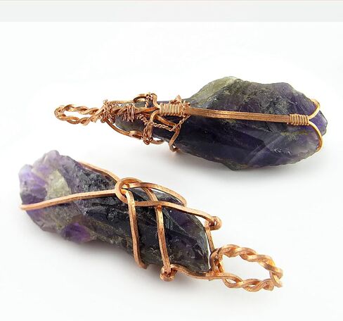 قلادة من Woot & Hammy بسلك نحاسي ملفوف من كريستال الجمشت الخام، أرجواني داكن مع عقدة على شكل دمعة، تأتي مع سلسلة 20 بوصة (51 سم) in Kuwait