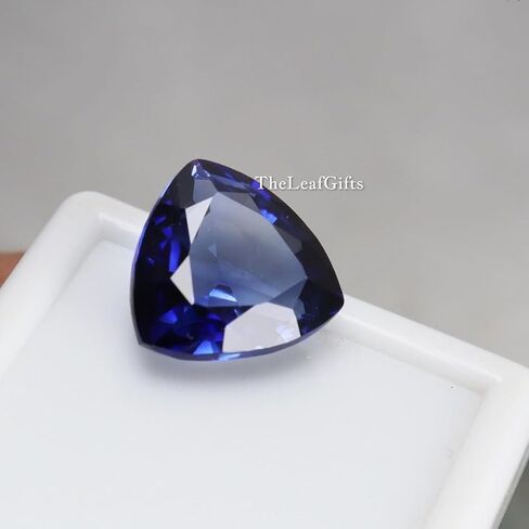 14.10 Ct Natural Ceylon Royal Blue Sapphire | Trillion Cut Sri Lankan Gemstone for Jewlery Making & Crafting in Saudi Arabia