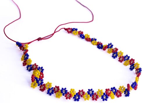 قلادة قلادة قابلة للتعديل مصنوعة يدويًا من TravelDanceSave من كولومبيا - ألوان علم كولومبيا - زهور in Kuwait