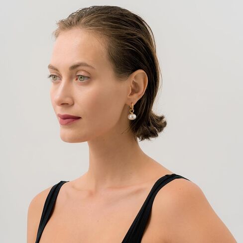 أقراط اللؤلؤ للنساء | مجوهرات ذهبية مقاومة للماء وخالية من التشويه | أقراط هوجي للنساء | أقراط مضادة للحساسية | مطلية بالذهب عيار 18 قيراطًا بتقنية PVD | أقراط الذهب | هوجي هوبس in Kuwait