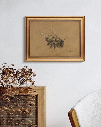 لوحة فنية جدارية مطبوعة على شكل نحلة عتيقة مقاس 12 × 16، قماش بإطار ذهبي عتيق، لوحة حشرات نباتية ريفية قديمة، رسم نحلة كلاسيكية لعلم الحشرات، ديكور مدخل دراسة المزرعة in Kuwait