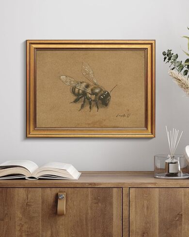 لوحة فنية جدارية مطبوعة على شكل نحلة عتيقة مقاس 12 × 16، قماش بإطار ذهبي عتيق، لوحة حشرات نباتية ريفية قديمة، رسم نحلة كلاسيكية لعلم الحشرات، ديكور مدخل دراسة المزرعة in Kuwait
