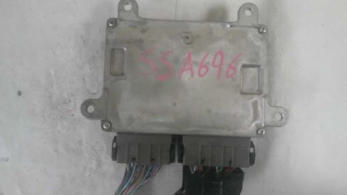 وحدة التحكم في المحرك ECM تناسب 20-24 MITUSBISHI Outlander 1860D744 in Saudi Arabia