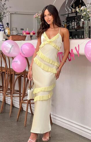 Long Satin Prom Dress 2026 Mermaid Ruffle Spaghetti Strap V Neck Backless Formal Gowns in Saudi Arabia