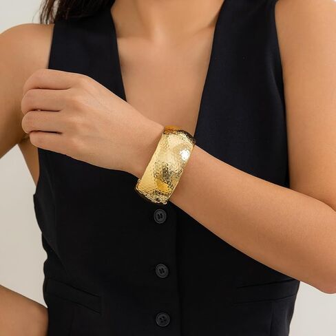 Gold Bangle Bracelets for Women, Elegant Gold Cuff Bracelet Jewelry, Stylish Bangle Bracelets for Women, Chic Bracelet Accessories in Saudi Arabia