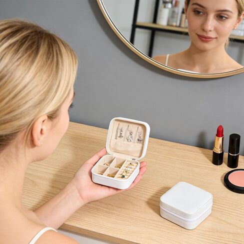 14 عبوة من صناديق مجوهرات السفر الصغيرة البيضاء - منظمات صغيرة محمولة من جلد البولي يوريثان مع فواصل، صناديق هدايا مقترحة لوصيفات العروس للخواتم والقلائد والأقراط in Kuwait