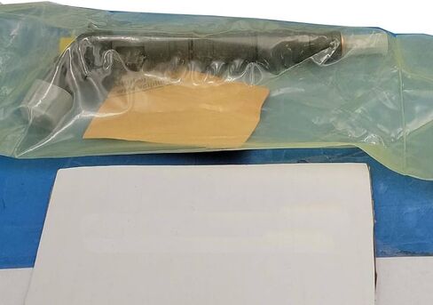 Fuel Diesel Injector 0445116028 for Mercedes A6420701287 Sprinter 098643 OM642 in Kuwait