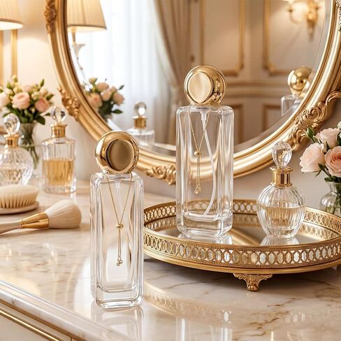 4 قطع من الزجاجات الفاخرة سعة 4 أونصة مع مضخة زجاجية مع زجاجة رذاذ بسلسلة ذهبية وقارورة سفر مع رأسين مضخة بلاستيكية ورأسين لرش الماء الزيتي (شفاف) in Kuwait