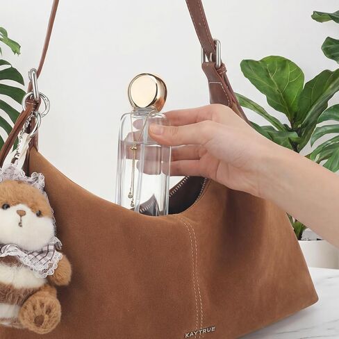 4 قطع من الزجاجات الفاخرة سعة 4 أونصة مع مضخة زجاجية مع زجاجة رذاذ بسلسلة ذهبية وقارورة سفر مع رأسين مضخة بلاستيكية ورأسين لرش الماء الزيتي (شفاف) in Kuwait