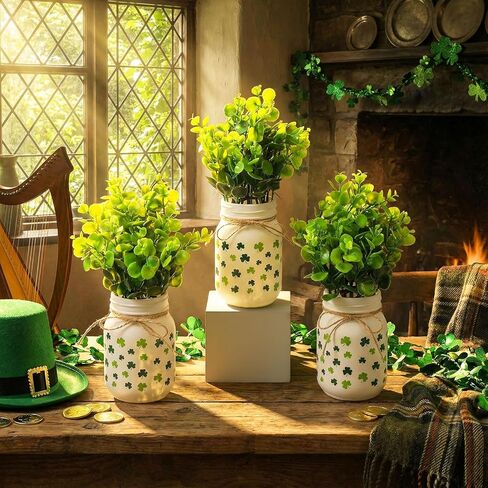 3 قطع ديكورات طاولة عيد القديس باتريك، برطمان شامروك ميسون مع مزهريات صغيرة من الأوكالبتوس الاصطناعي، قطع مركزية للنباتات الأيرلندية في يوم القديس باتريك، مدفأة المطبخ، ديكور الطاولة in Kuwait
