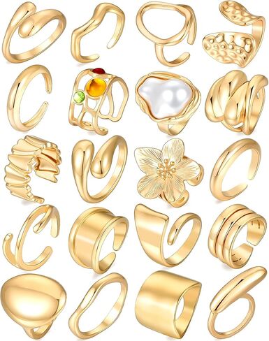 مجموعات عيد الميلاد مجموعة مكونة من 18 زوجًا من الأقراط الذهبية و20 قطعة من خواتم الذهب in Kuwait