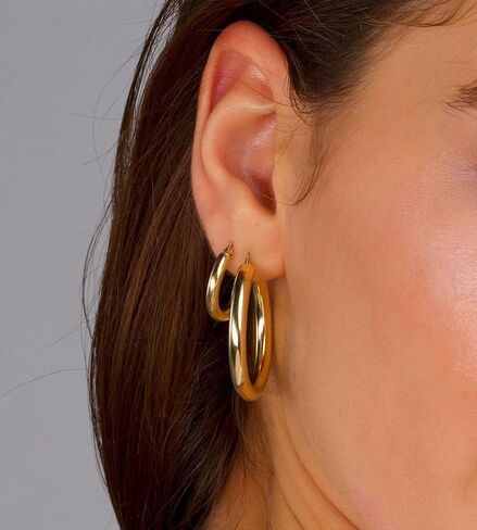 مجموعات عيد الميلاد مجموعة مكونة من 18 زوجًا من الأقراط الذهبية و20 قطعة من خواتم الذهب in Kuwait